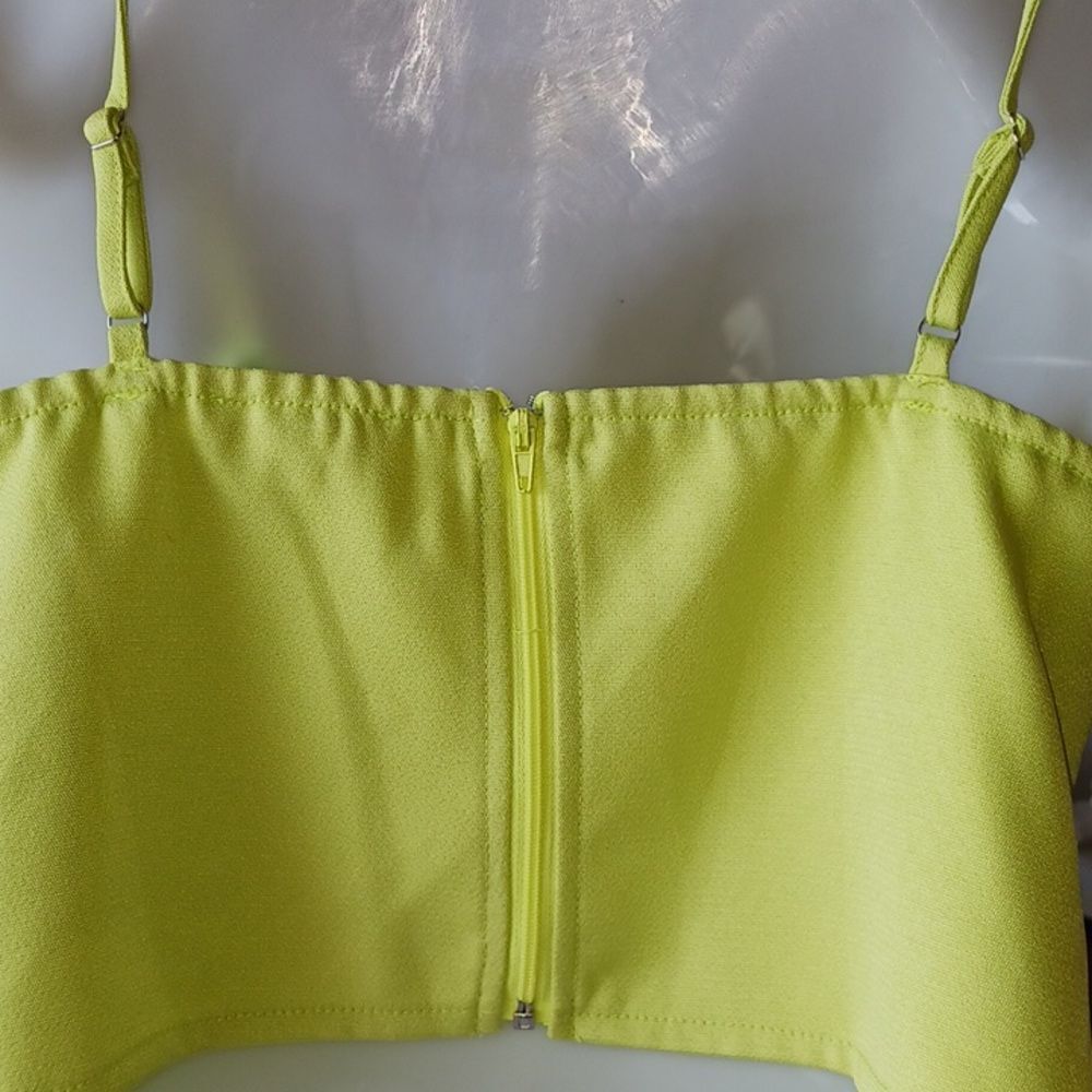 Fashion Nova top crop spaghettis straps size L green color - Picture 5 of 6